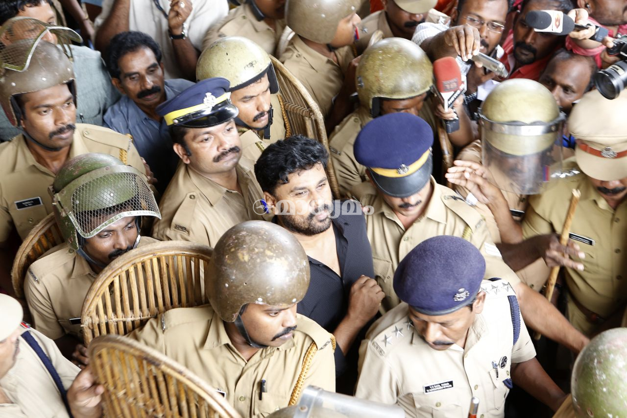 ദിലീപിനെ ഇന്ന് തൃശൂരിലെത്തിച്ച് തെളിവെടുക്കും